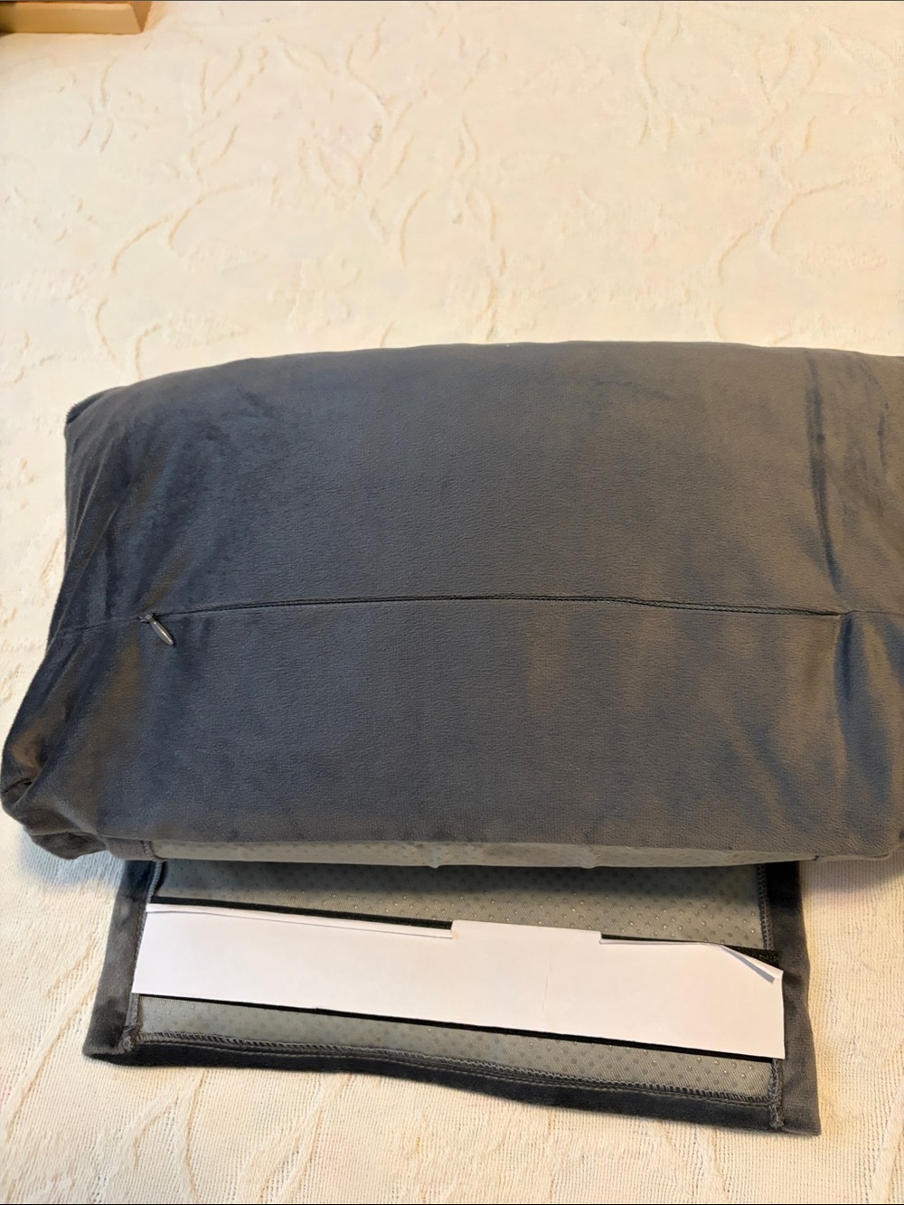 Plush neck support